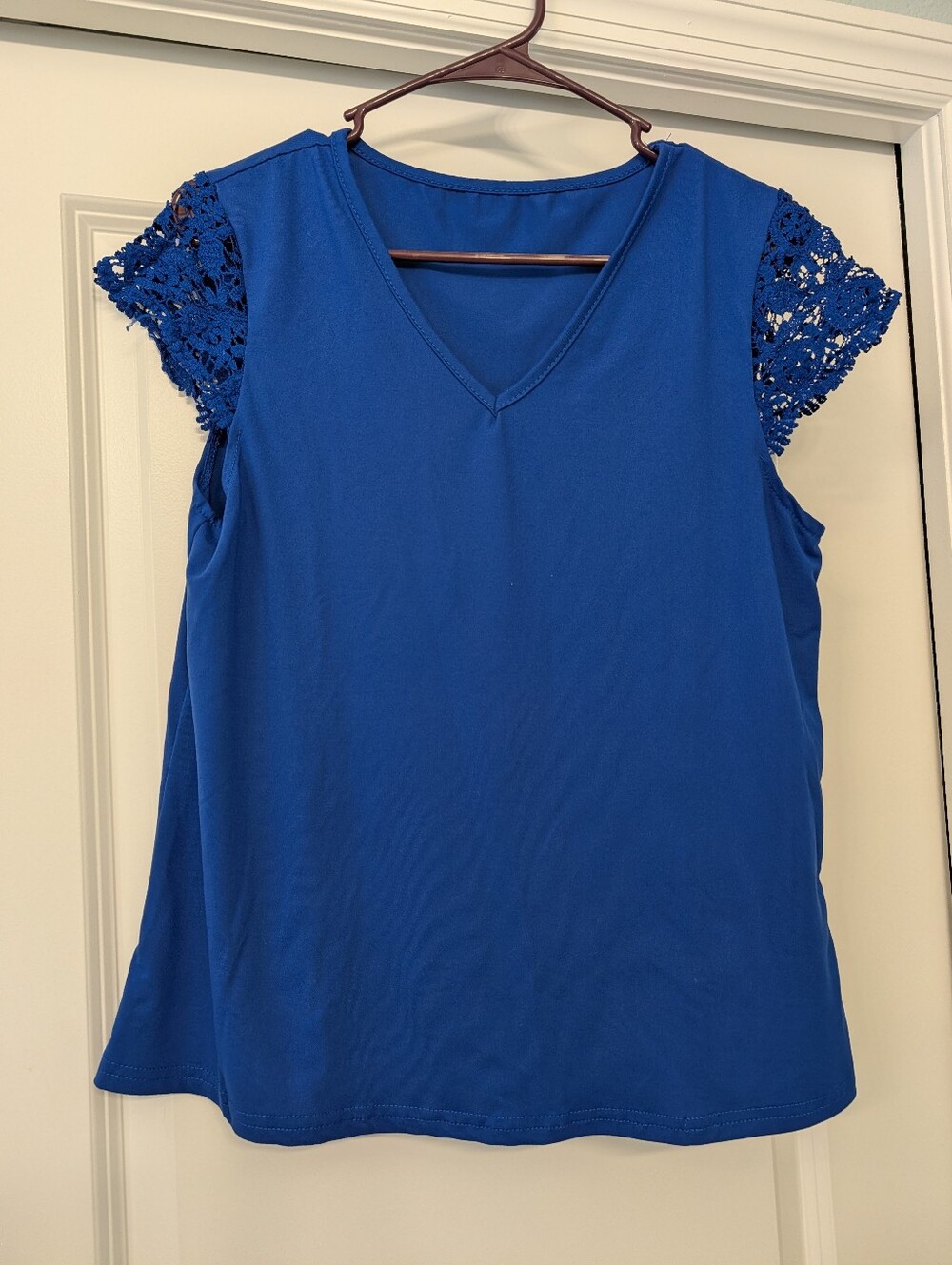 Women’s V-Neck Lace Sleeve Top - Royal Blue